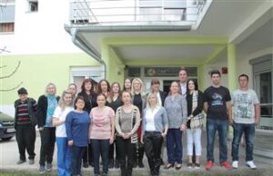 SVEČANA DODJELA UVJERENJA O STRUČNOJ OSPOSOBLJENOSTI NJEGOVATELJICA/A